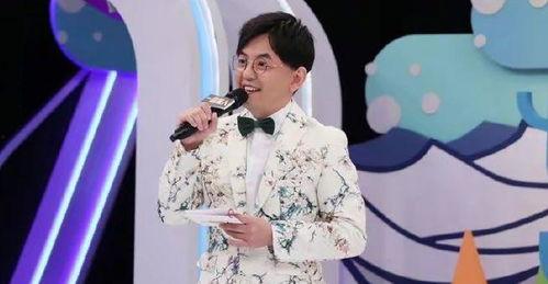 吃瓜娱乐主持人是谁,揭秘主持人身份之谜  第2张